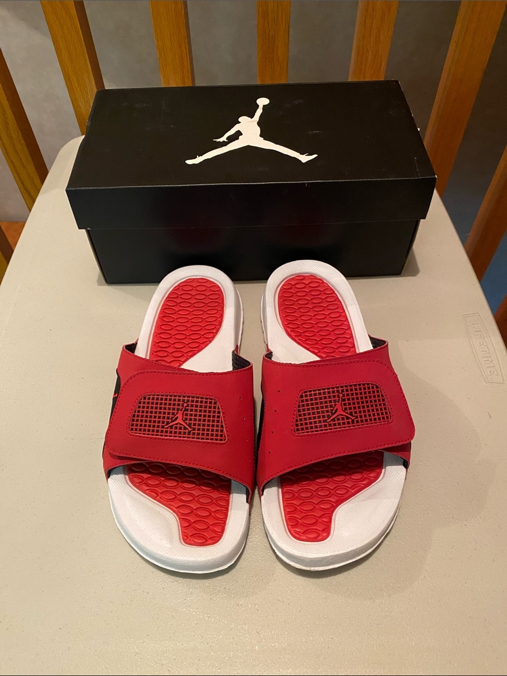 Jordan Hydro IV Retro (GS) Sandal - Cement Grey, Fire Red & Black